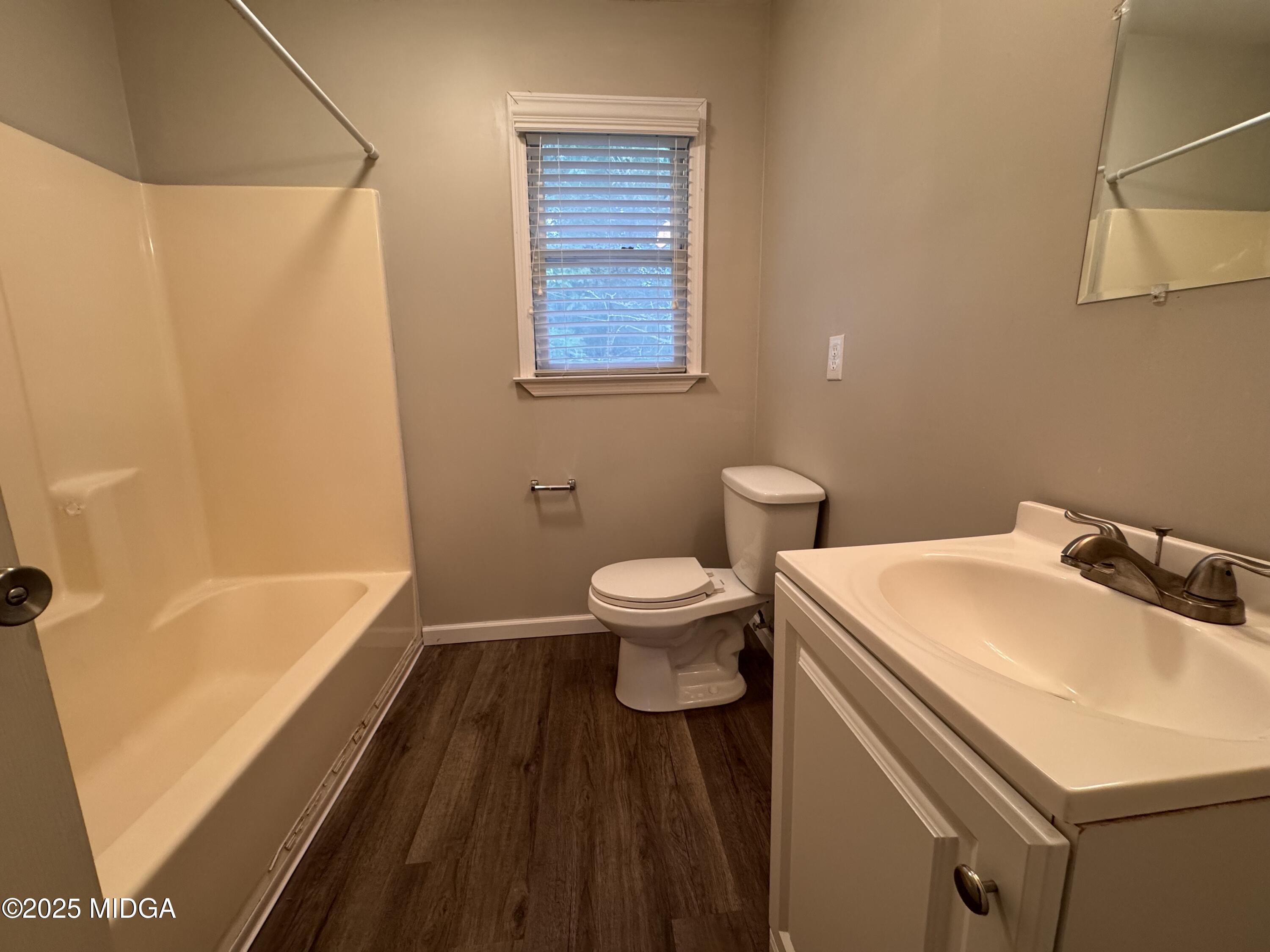 215 Springdale Court Macon, GA 31210 - Photo 6 of 9 IMG_6177