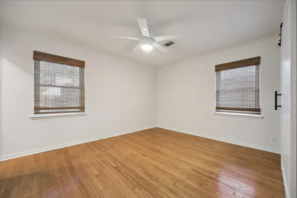 $2,400 | 1136 Oak Tree Drive, Houston, TX 77055