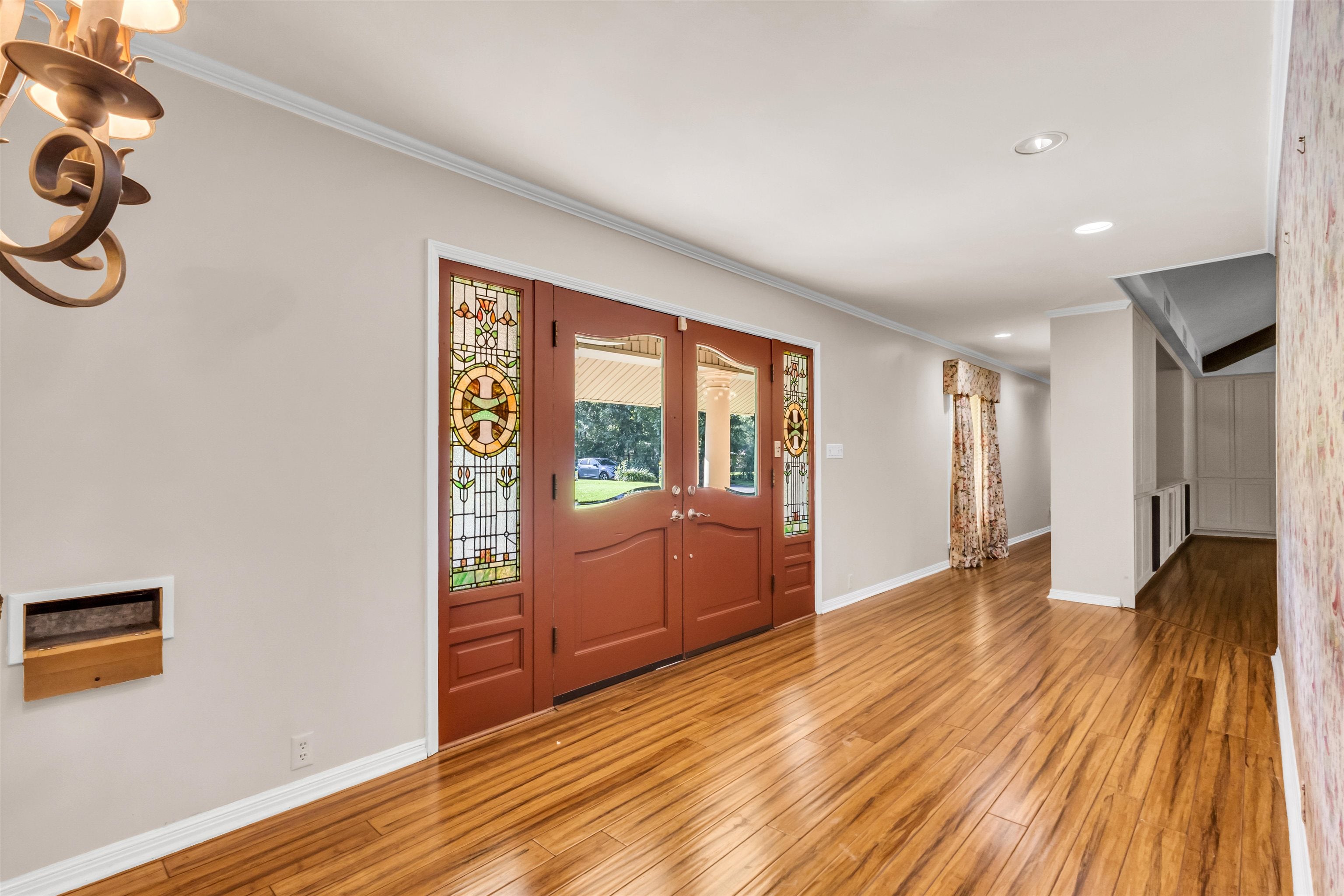 2295 Thomas Road Beaumont, TX 77706 - Photo 4 of 49 Gallery Image 4