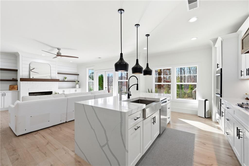 124 Jason Lane Cumming, GA 30040 - Photo 11 of 45