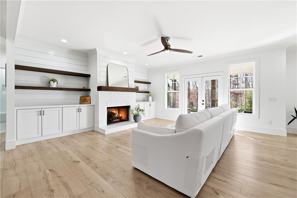 124 Jason Lane Cumming, GA 30040 - Photo 5 of 45