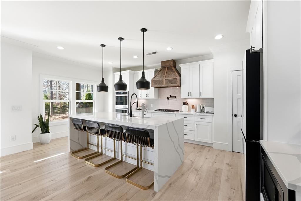 124 Jason Lane Cumming, GA 30040 - Photo 8 of 45