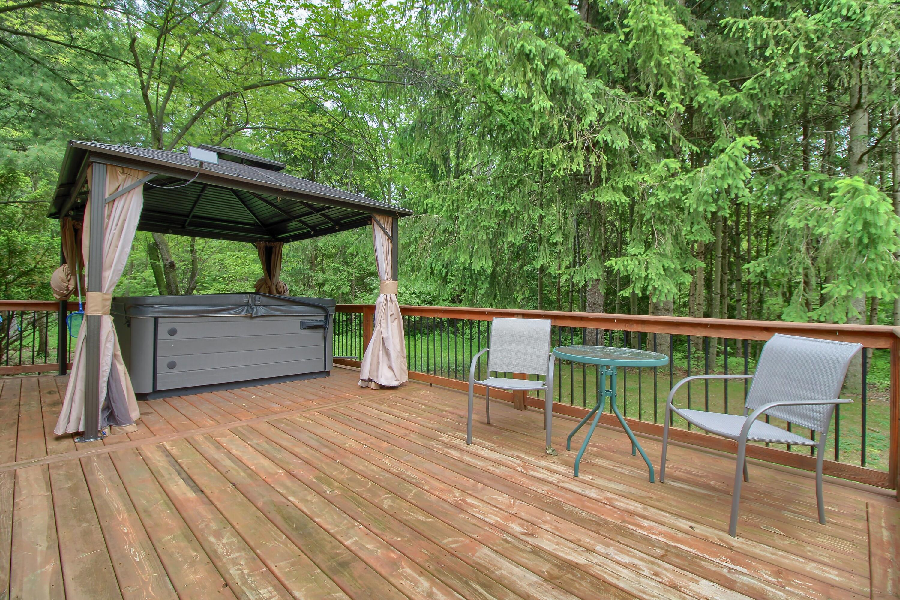 39 Judd Road Milan, MI 48160 - Photo 32 of 32 Deck