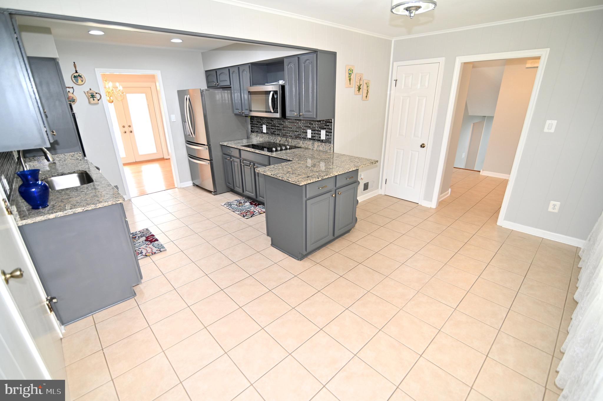 7518 Todd Place Manassas, VA 20109 - Photo 13 of 68