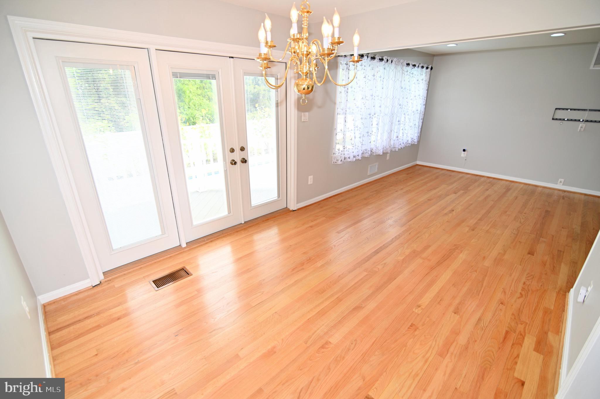 7518 Todd Place Manassas, VA 20109 - Photo 15 of 68