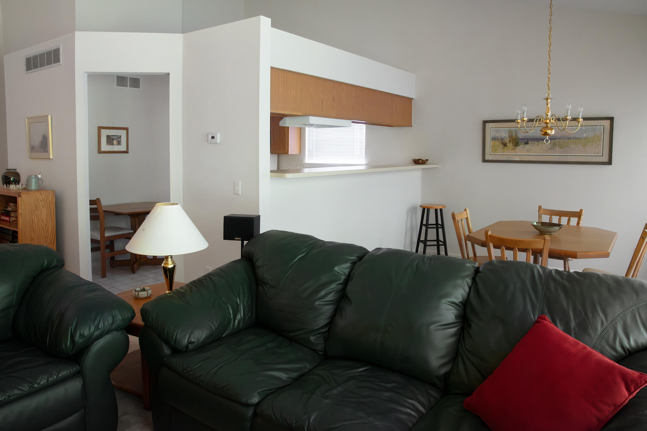 134 Eagle Ridge Road Lake Orion, MI 48360 - Photo 4 of 22 134EagleRidge_011