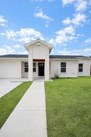 $1,725 | 2506 Bliss Street, Greenville, TX 75402