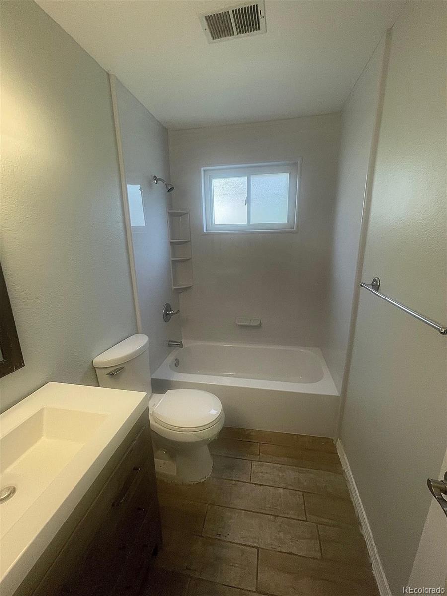 9759 Lane Street Thornton, CO 80260 - Photo 7 of 8