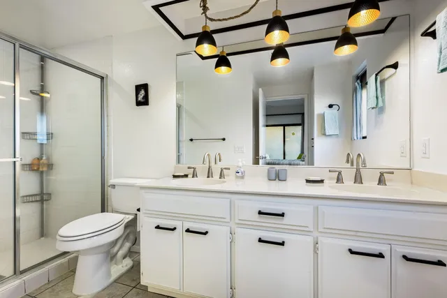 $2,100 | 255 South Avenida Caballeros, Unit 302, Palm Springs, CA 92262