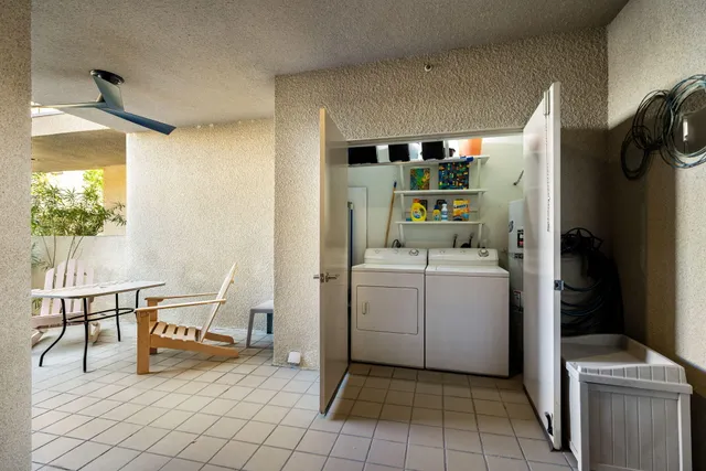$2,100 | 255 South Avenida Caballeros, Unit 302, Palm Springs, CA 92262