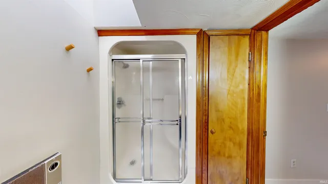 $399,900 | 1075 East Bocock Road, Marion, IN 46952