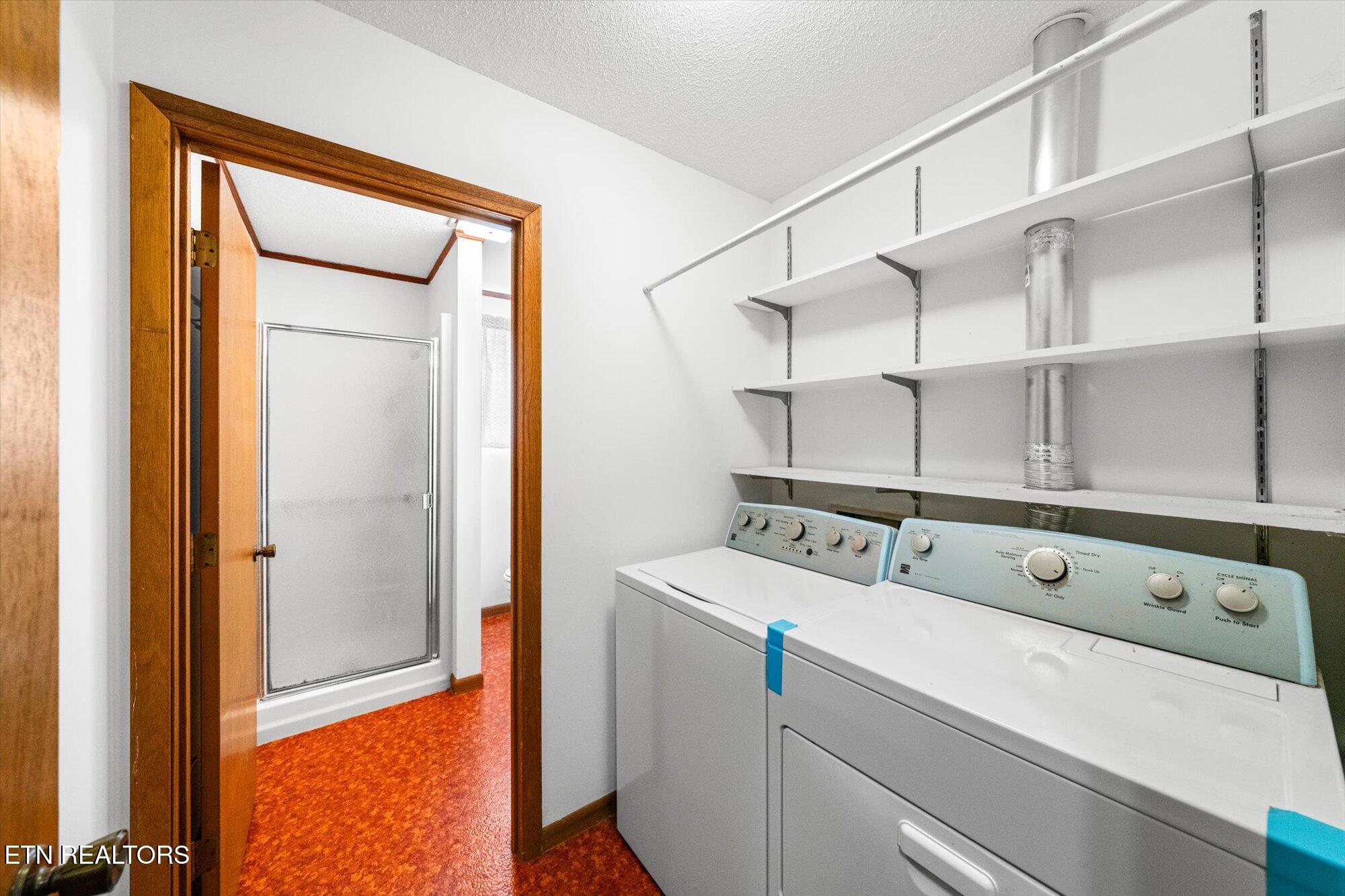 7205 Chartwell Road Knoxville, TN 37931 - Photo 18 of 29 Laundry room