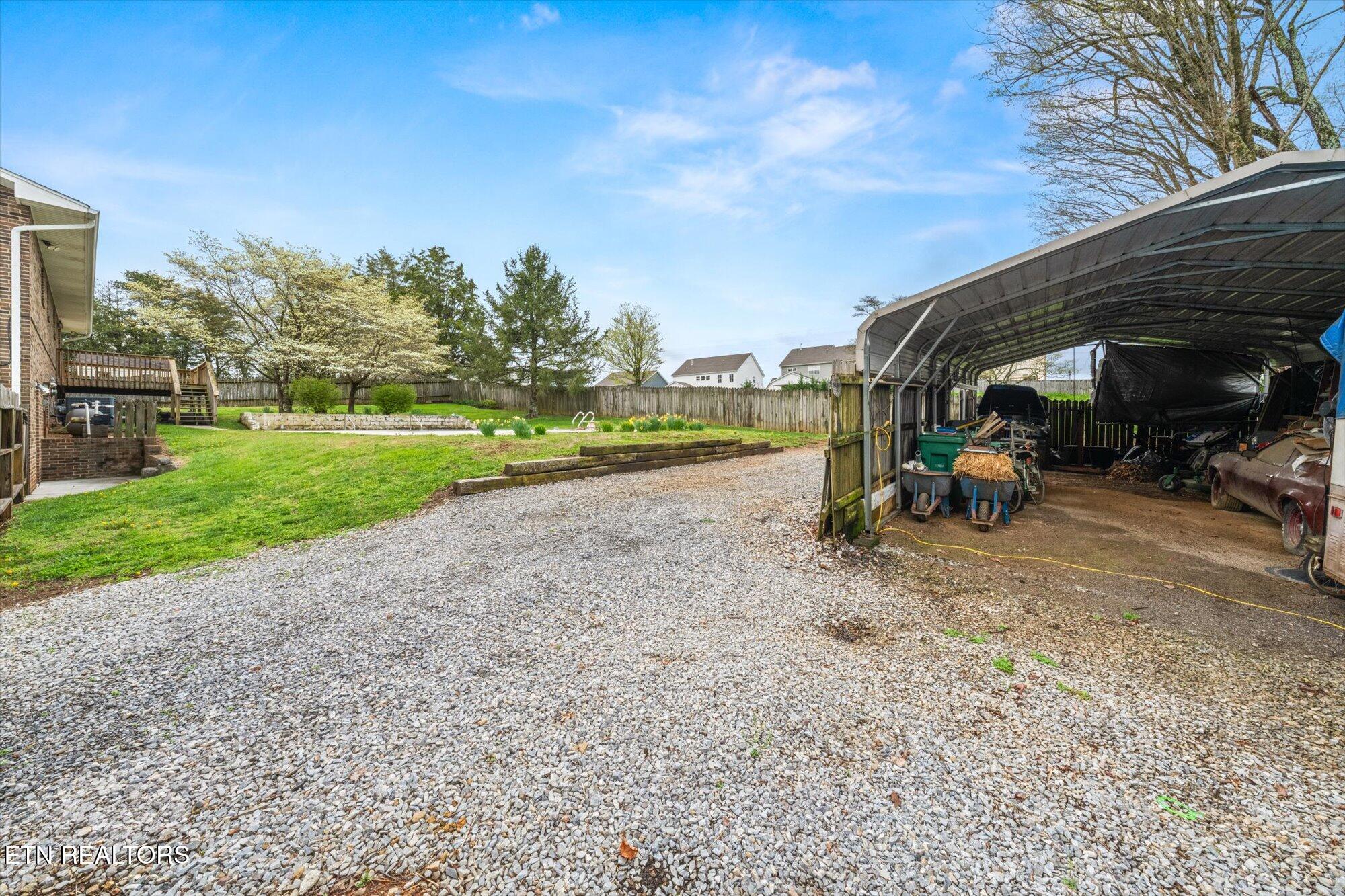 7205 Chartwell Road Knoxville, TN 37931 - Photo 27 of 29 Carport