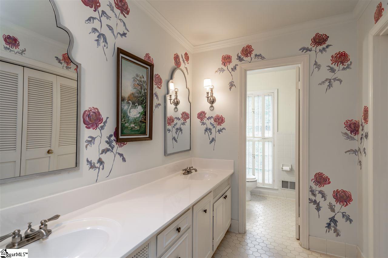 1414 Parkins Mill Road Greenville, SC 29607 - Photo 19 of 36