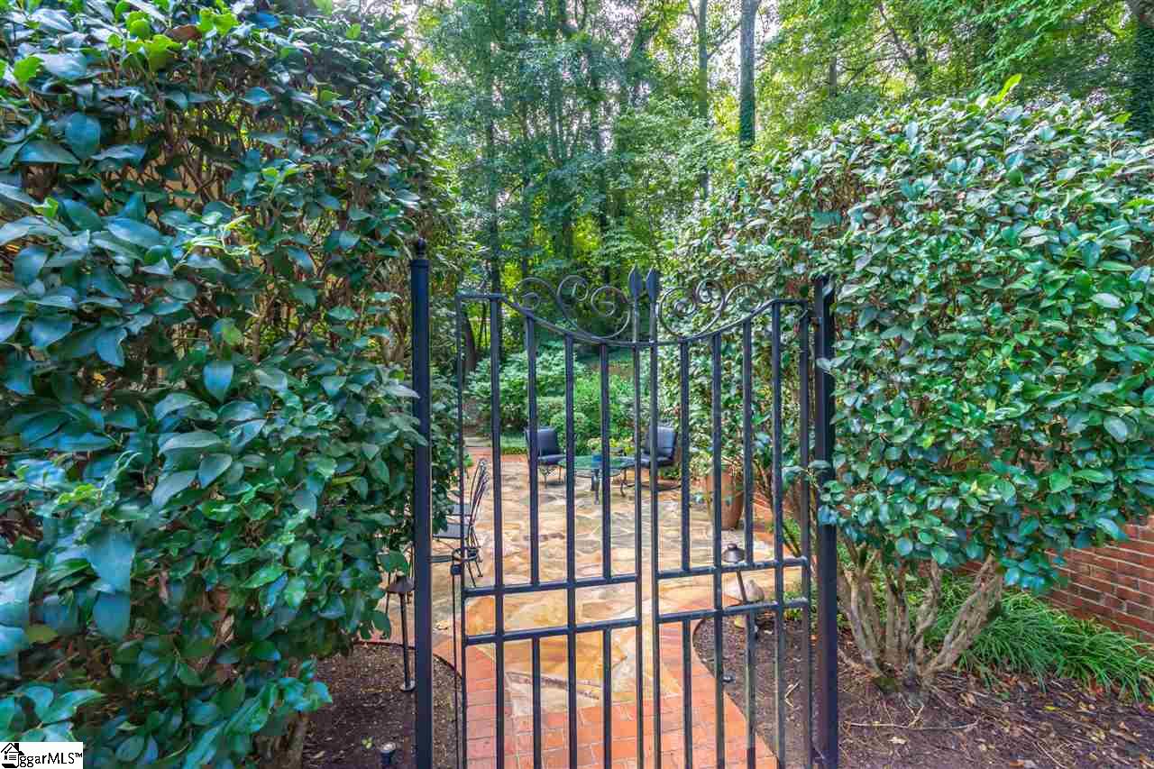1414 Parkins Mill Road Greenville, SC 29607 - Photo 26 of 36
