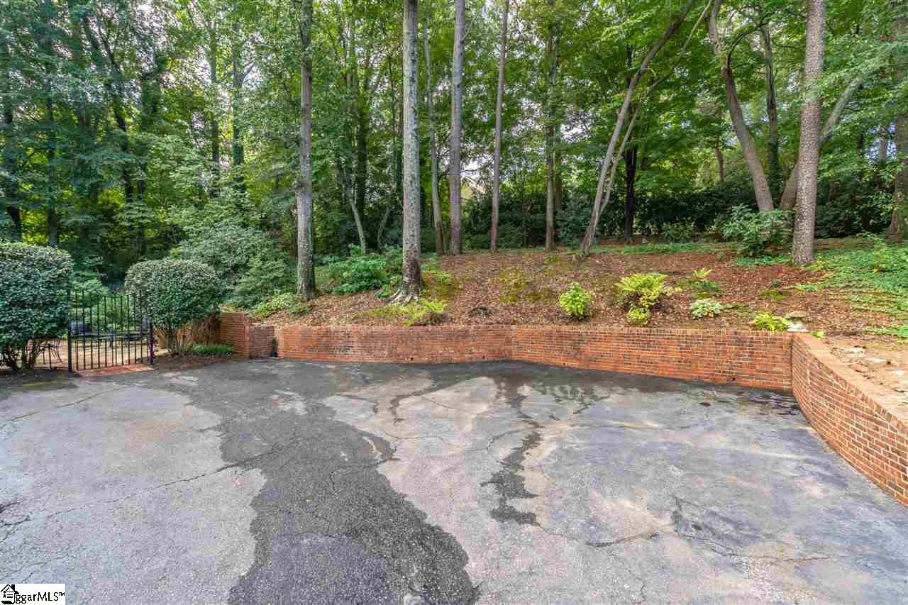 1414 Parkins Mill Road Greenville, SC 29607 - Photo 33 of 36