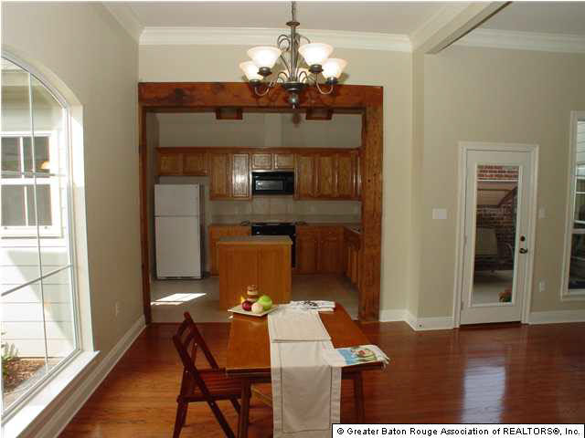 10448 Springrose Avenue Baton Rouge, LA 70810 - Photo 4 of 12