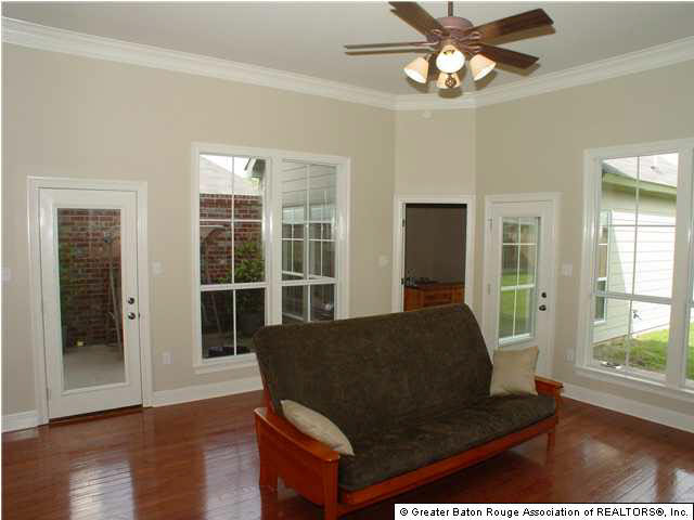 10448 Springrose Avenue Baton Rouge, LA 70810 - Photo 6 of 12