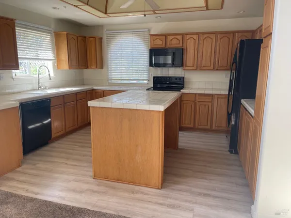 $950,000 | 308 Toscana Circle, Cloverdale, CA 95425