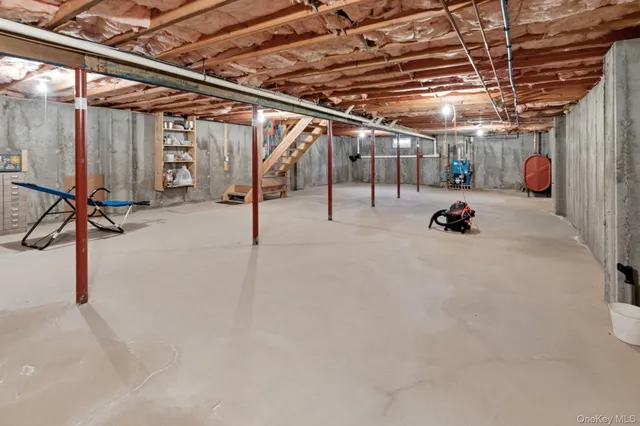 $639,999 | 72 Josica Drive, Aquebogue, NY 11901