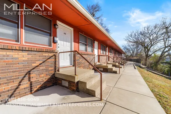 $725 | 435 North 1st Street, Clarksville, TN 37040