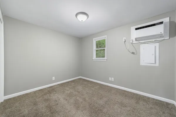 $725 | 435 North 1st Street, Clarksville, TN 37040