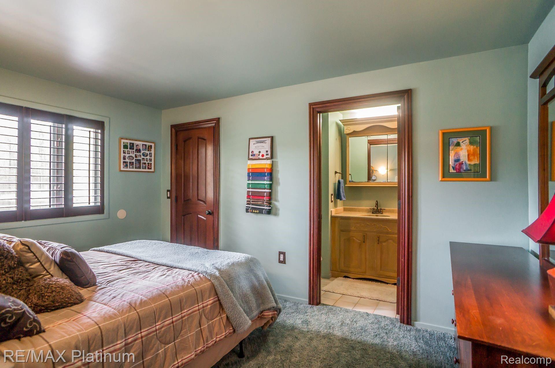 4040 Cullen Road Fenton, MI 48430 - Photo 26 of 36 22.jpg