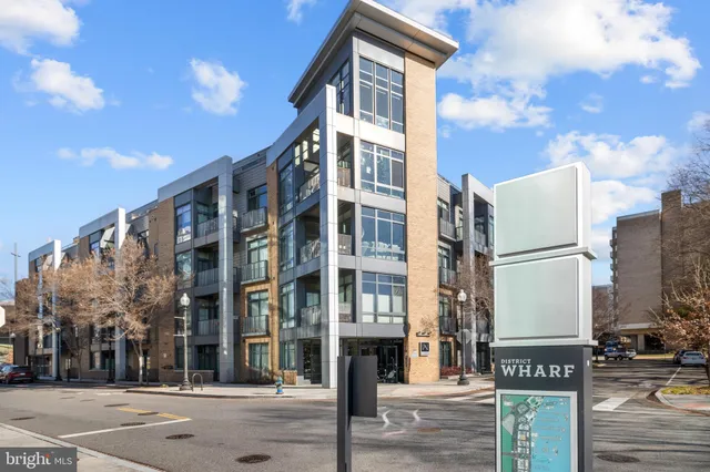 $639,000 | 525 Water Street Southwest, Unit 112, Washington, DC 20024