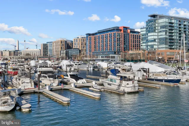 $639,000 | 525 Water Street Southwest, Unit 112, Washington, DC 20024