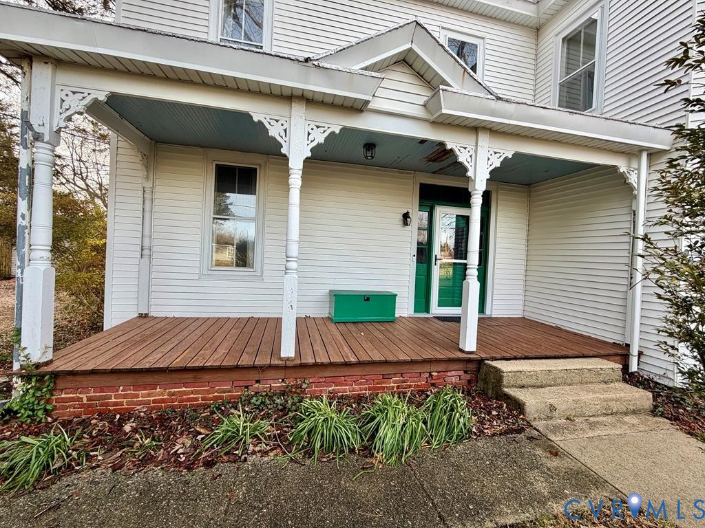 224 Courthouse Road Heathsville, VA 22473 - Photo 6 of 37 a view of outdoor space yard and front view of a house