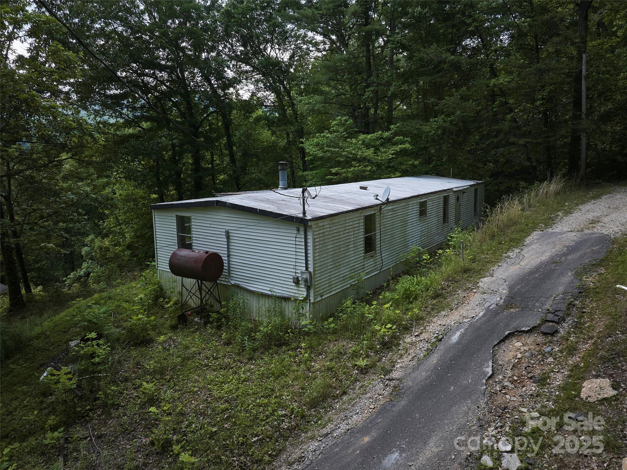 91 Keys Hill Road Almond, NC 28702 - Photo 9 of 19 a view of a backyard
