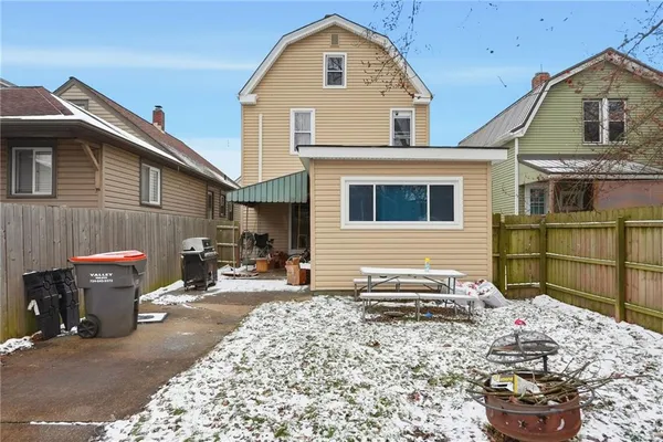 $150,000 | 3313 7th Avenue, Beaver Falls, PA 15010