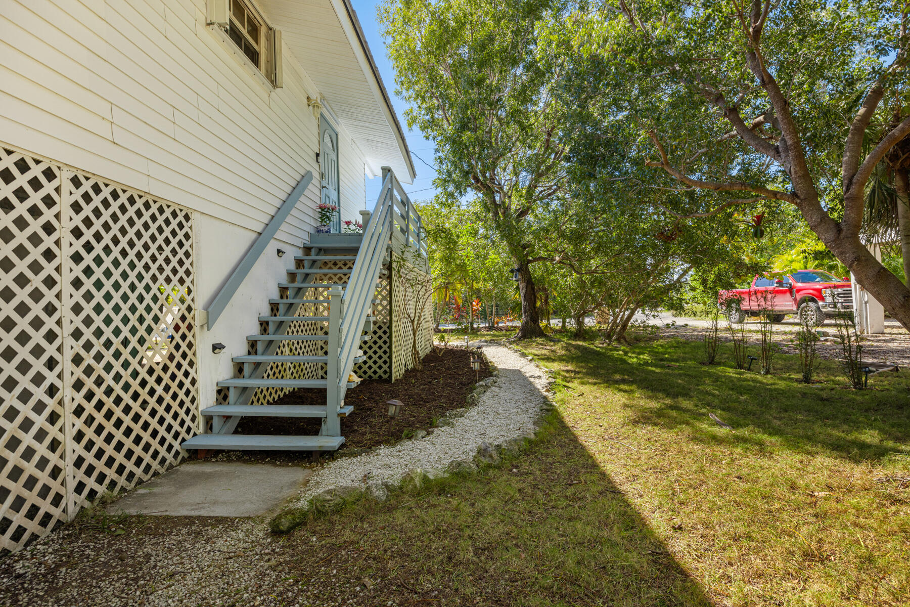 29961 Pine Channel Road Big Pine Key, FL 33043 - Photo 4 of 32