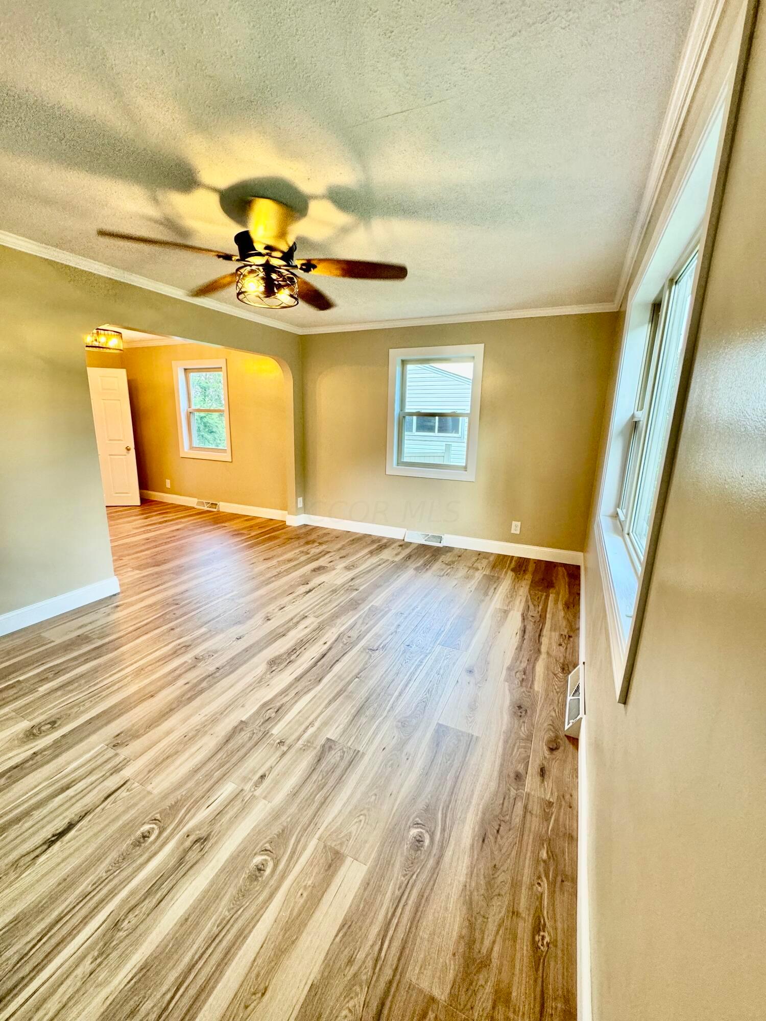 308 NW Road Logan, OH 43138 - Photo 10 of 51 Living room