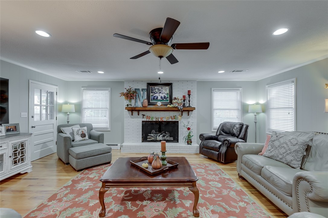 1202 Reed Road Anderson, SC 29621 - Photo 4 of 46
