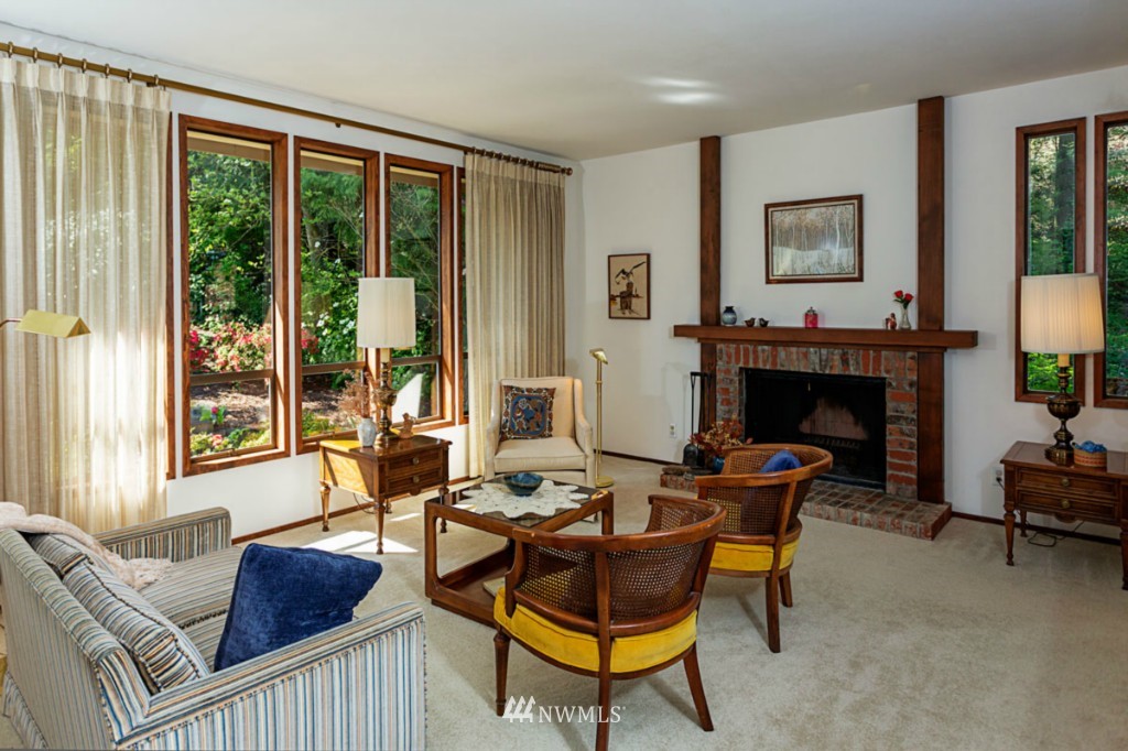 18914 Ross Road Bothell, WA 98011 - Photo 5 of 15 Gallery Image 5