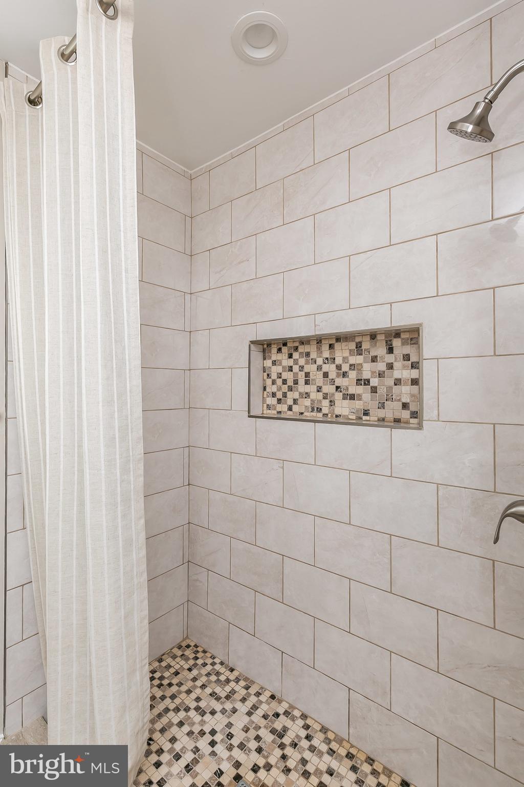 2714 Alden Road Baltimore, MD 21234 - Photo 16 of 36 Gallery Image 16