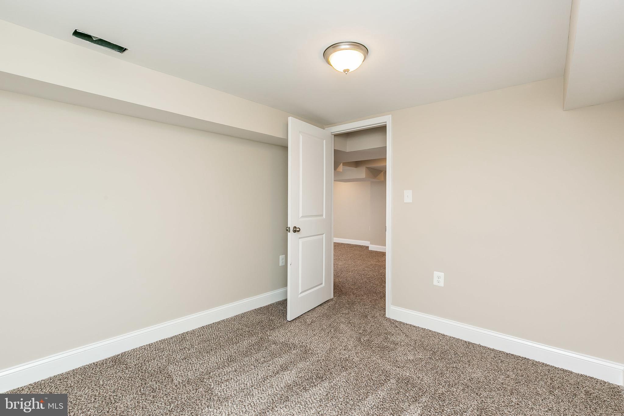 2714 Alden Road Baltimore, MD 21234 - Photo 30 of 36 Gallery Image 30