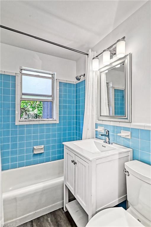 1355 Rordon Avenue Naples, FL 34103 - Photo 17 of 25 Gallery Image 17