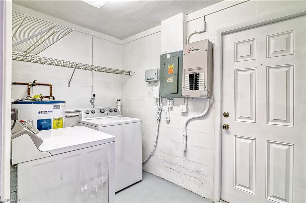 1355 Rordon Avenue Naples, FL 34103 - Photo 19 of 25 Large utility room