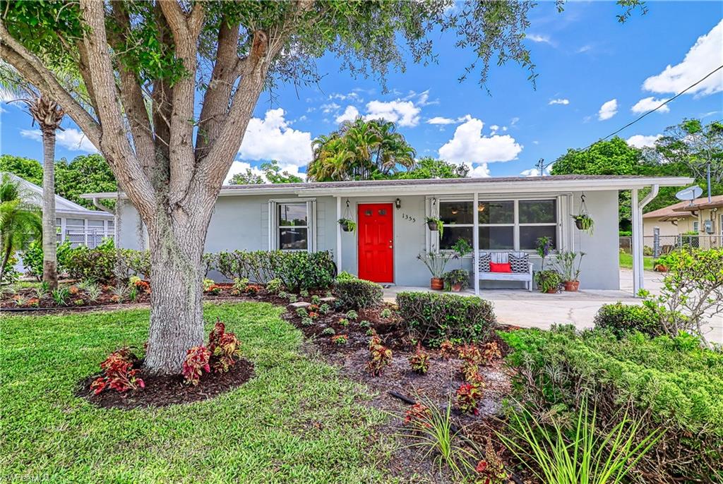 1355 Rordon Avenue Naples, FL 34103 - Photo 2 of 25 Gallery Image 2