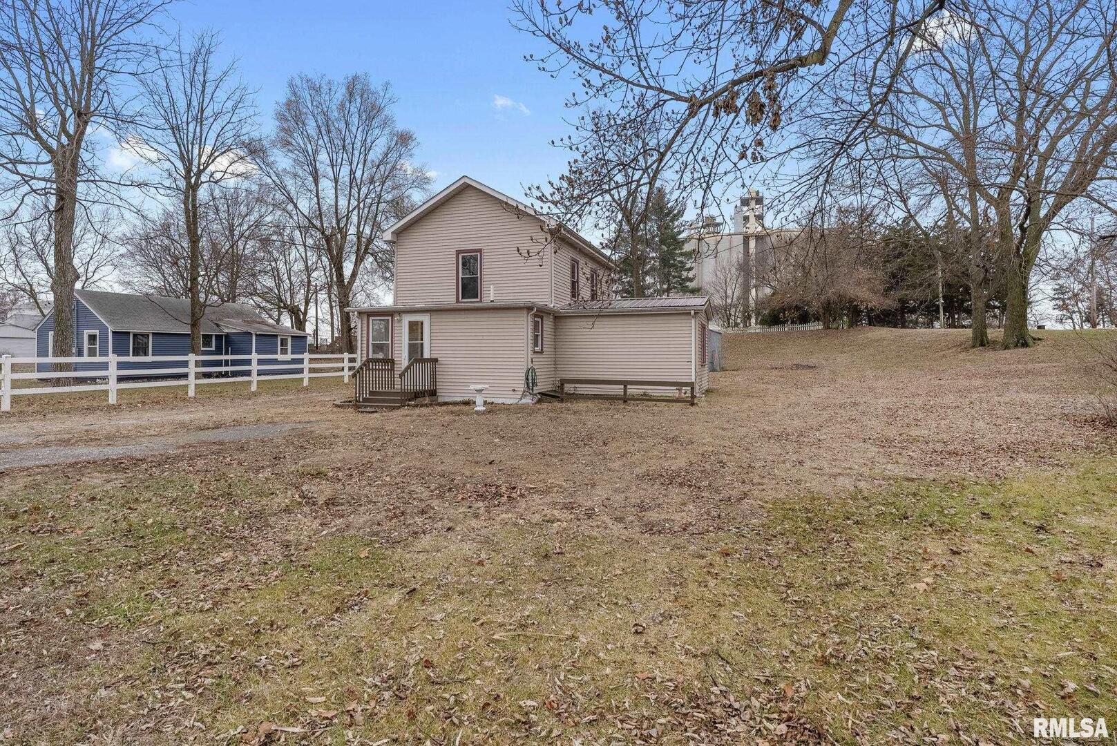 410 2nd Street New Boston, IL 61272 - Photo 1 of 23