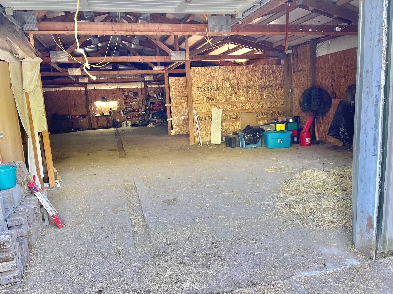 144 Morgan Road Toutle, WA 98649 - Photo 36 of 40 a view of a room with gym equipment