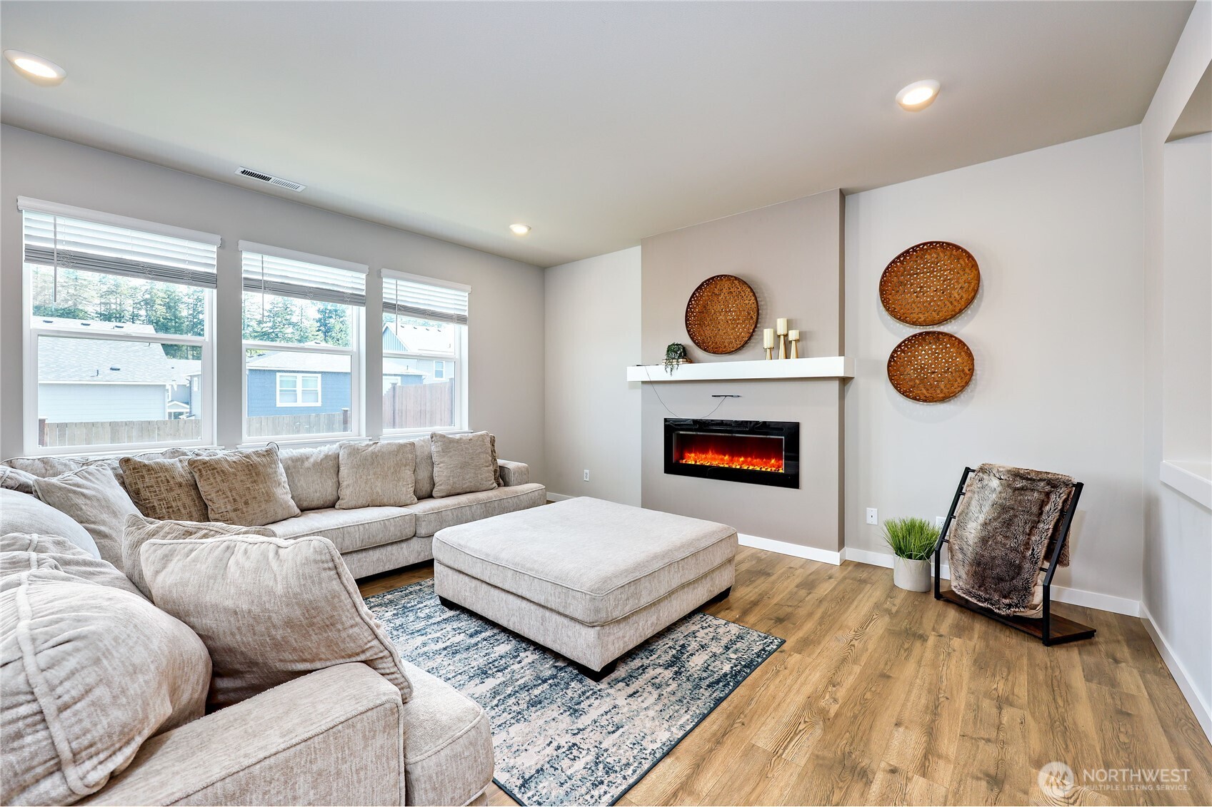 6067 Waverly Road Southwest Port Orchard, WA 98367 - Photo 5 of 29 Gallery Image 5