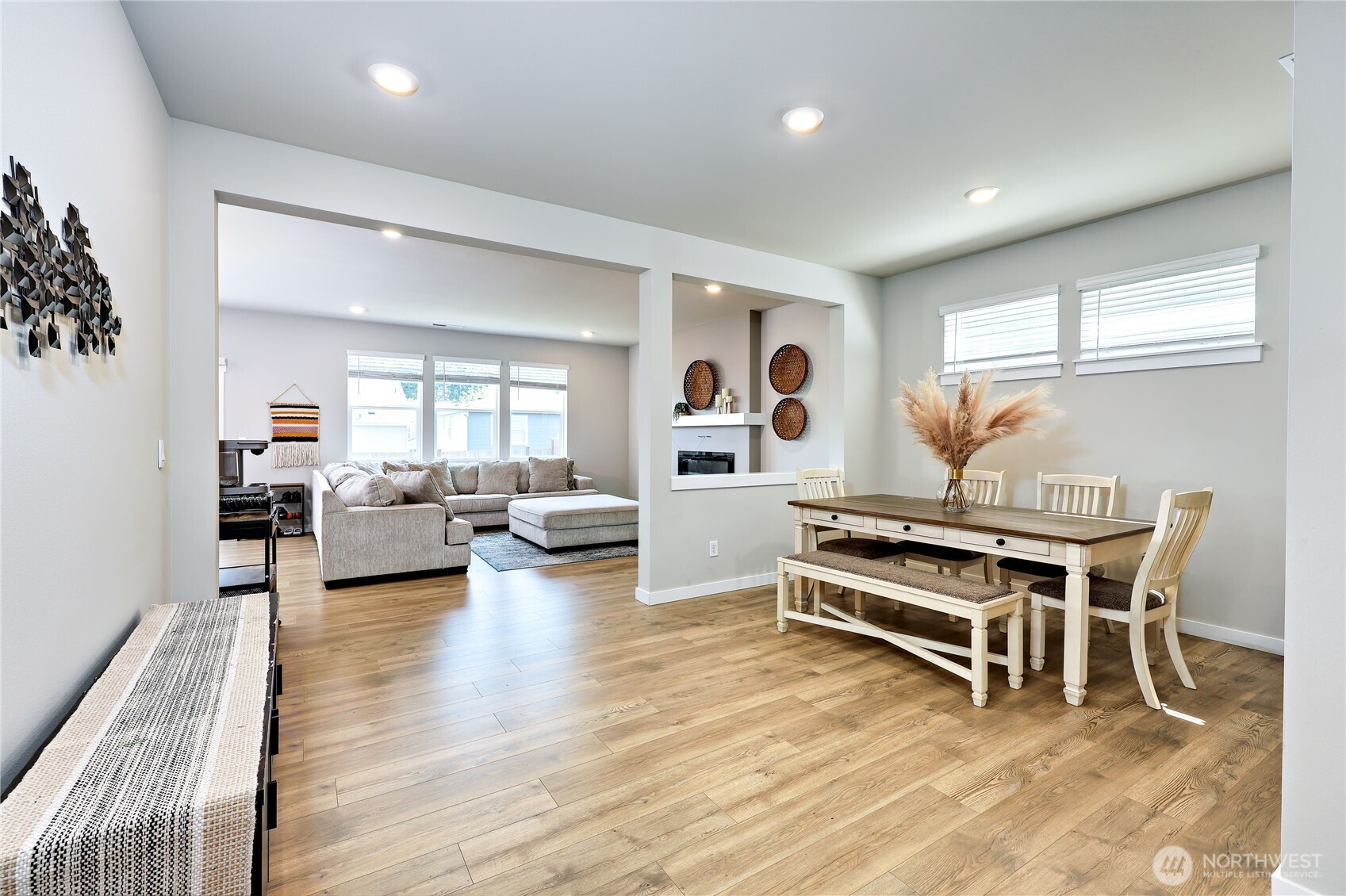 6067 Waverly Road Southwest Port Orchard, WA 98367 - Photo 8 of 29 Gallery Image 8
