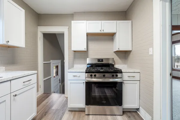 $105,000 | 140 Moore Street, Jackson, MI 49203