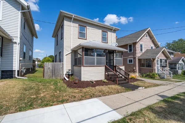 $105,000 | 140 Moore Street, Jackson, MI 49203