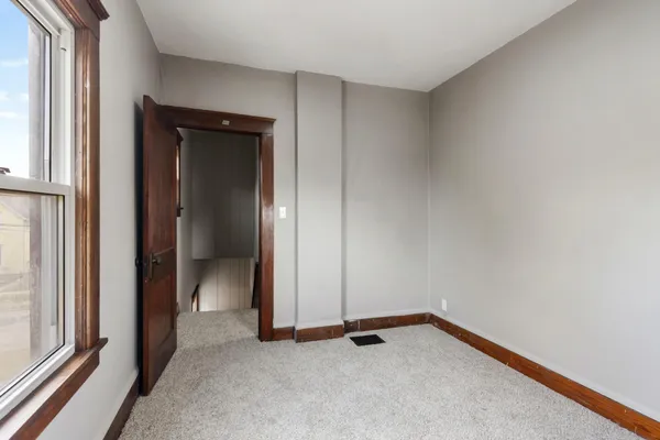 $105,000 | 140 Moore Street, Jackson, MI 49203