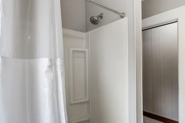 $105,000 | 140 Moore Street, Jackson, MI 49203