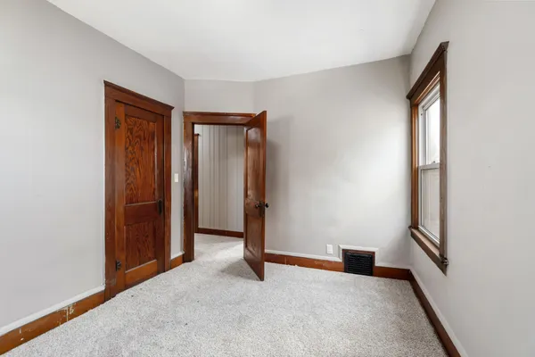 $105,000 | 140 Moore Street, Jackson, MI 49203